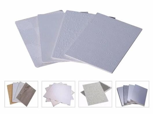 Film di laminazione in PVC per soffitti in cartone di gesso in rilievo impermeabile 900 kg/m3 senza modello