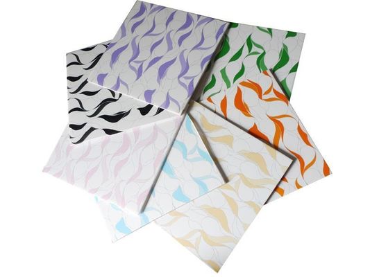 Tavola 3D in plastica in PVC da 500x500 mm per la decorazione di pareti/ soffitti interni Dimensione 500x2000x3.0 mm