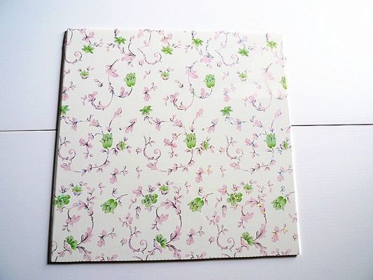 Tavola 3D in plastica in PVC da 500x500 mm per la decorazione di pareti/ soffitti interni Dimensione 500x2000x3.0 mm