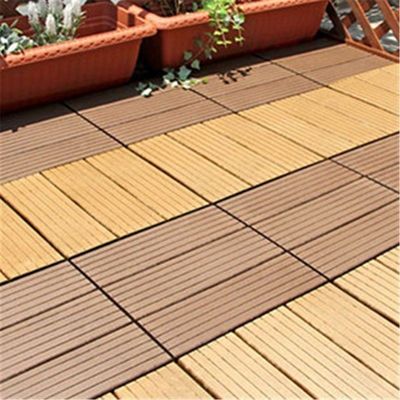 Sconto Pavimenti da giardino in WPC con materiali compositi di legno e plastica ingegnerizzati