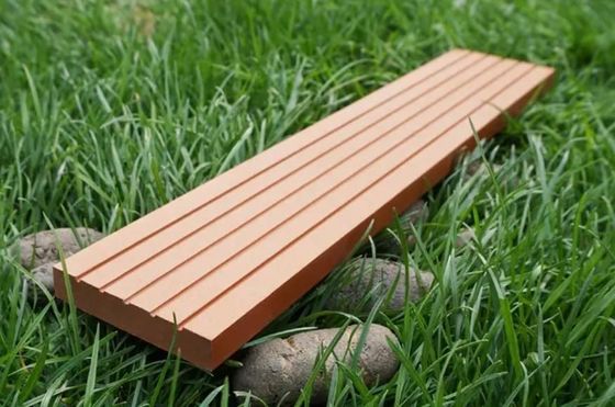 Decking composito in legno WPC personalizzato per la decorazione del giardino esterno