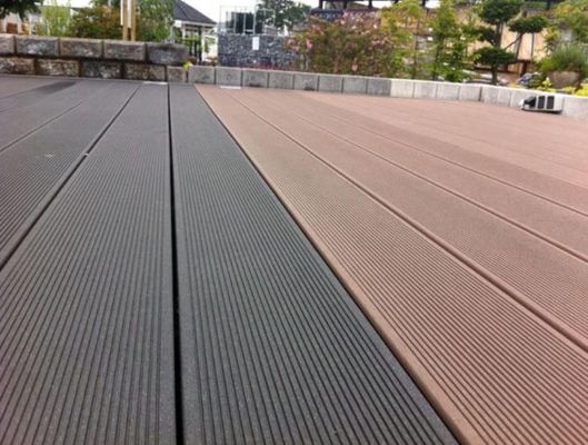 Decking composito in legno WPC personalizzato per la decorazione del giardino esterno