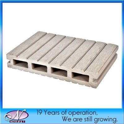 150mm*25mm Piastrelle per pavimenti in legno verde per esterni in plastica composita in WPC