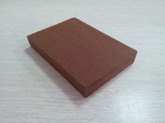 Pavimenti in legno sintetico, plastica composita/WPC da 150 mm*25 mm per spazi di vita all'aperto