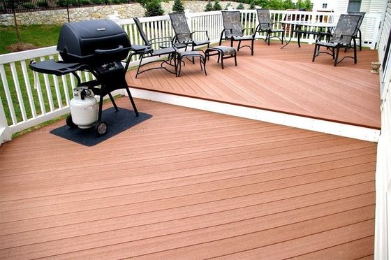 Tavola di rivestimento in legno sintetico/plastica composita/WPC per giardino esterno Shacman Sinotruk