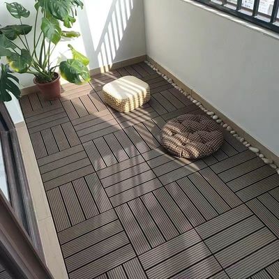 Tasso di espansione dell'assorbimento dell'acqua 2,5% Pavimento composito in legno marrone e plastica per giardino
