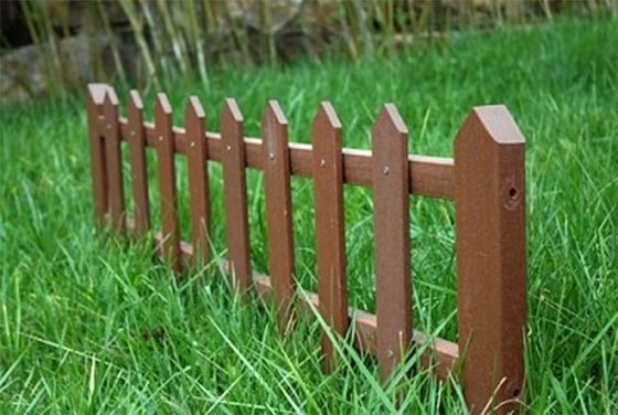 Pavimenti di pavimento in legno WPC in materiale plastico composito resistenti al fuoco in marrone