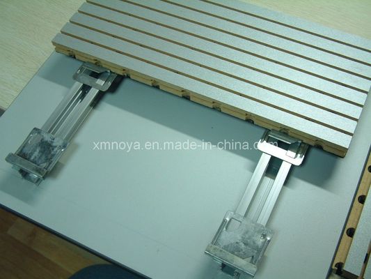 Assorbimento del suono Tavola e pannello di soffitto in legno con pannelli acustici a bordo quadrato