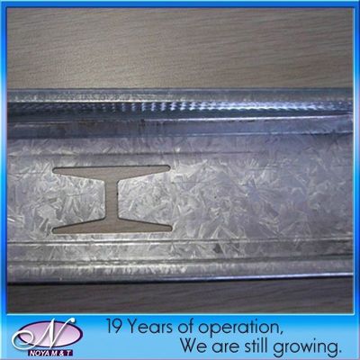 52 mm/72 mm/75 mm/100 mm/148 mm Canale principale in acciaio inossidabile metallico per sistemi di pareti o soffitti