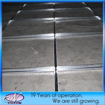 Profili di leghe metalliche per il sistema di sospensione del soffitto