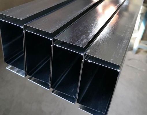 T-Bar per sistema di sospensione / struttura di budling Spessore da 0,40 a 1,0 mm D50 personalizzabile