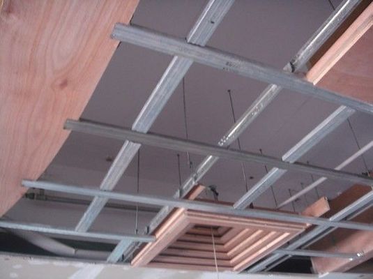L'angolo di parete 24*24*3000 e il tee principale 32/38*24*3600