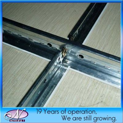 Sistema sospeso di soffitto per profili in acciaio T-bar/Tee Grid con dimensioni 32/38*24*3600