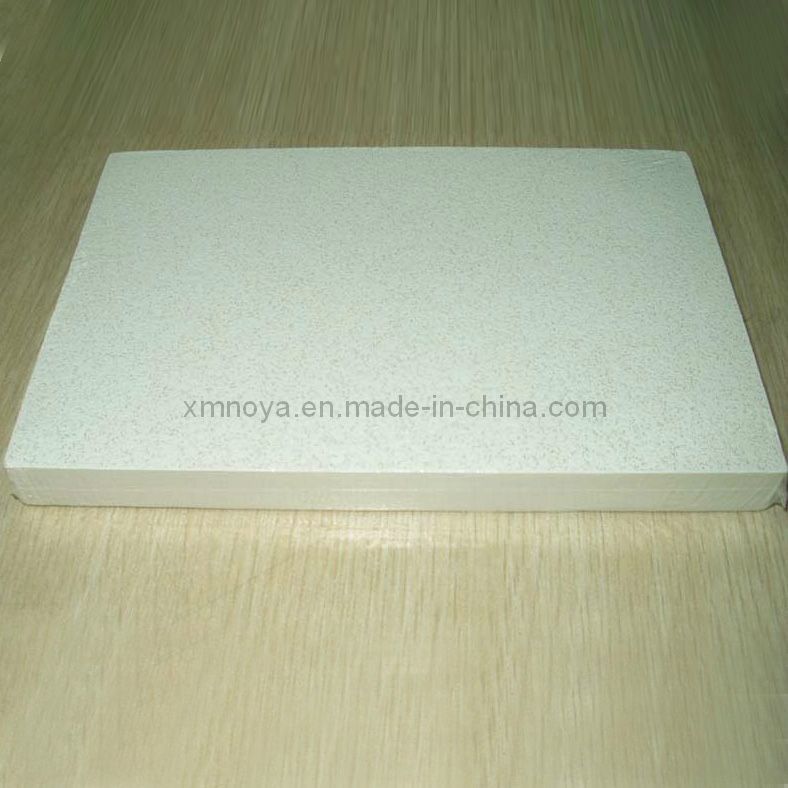 Piastrelle di soffitto in fibra di vetro decorative per l'installazione in rete T da parte di Noya in materiali da costruzione