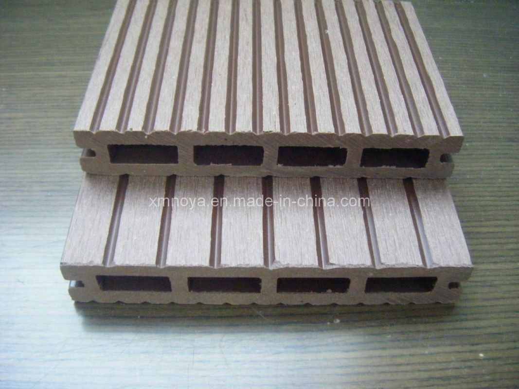 Customized NYH147*23 Un pavimento composito in legno e plastica per giardino esterno
