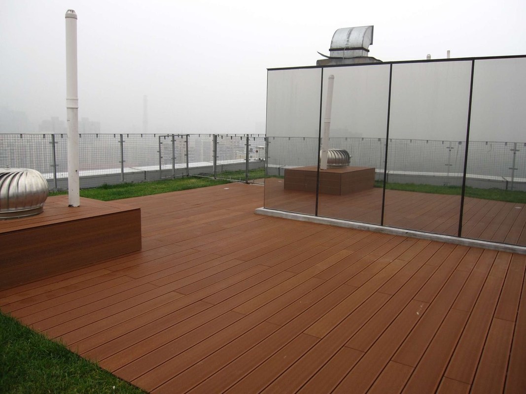 150*25mm di legno di cenere di plastica composita WPC di pavimentazione superiore per giardino / pavimenti esterni