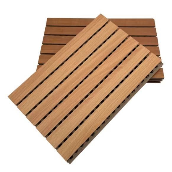 Pannelli acustici in legno perforati 600*600 Assorbimento del suono Materiale decorativo edilizio