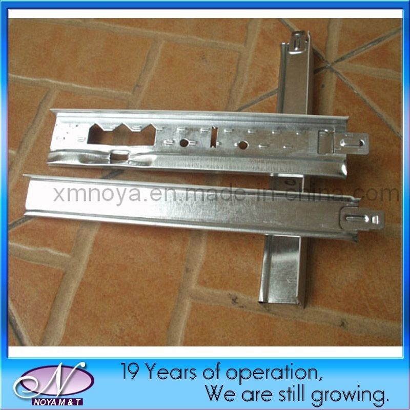 L'angolo di parete 24*24*3000 e il tee principale 32/38*24*3600